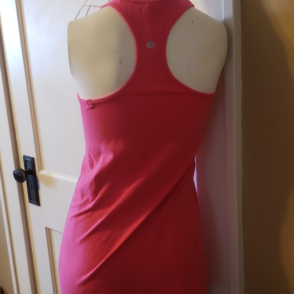 Lululemon TBack Tank - Picture 2 of 4